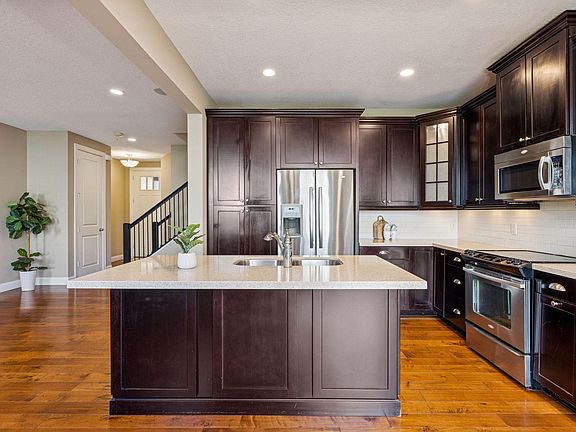 4th image of 3081 Countryside Ave Unit B