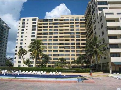 5005 Collins Ave APT 501, Miami Beach, FL, 33140