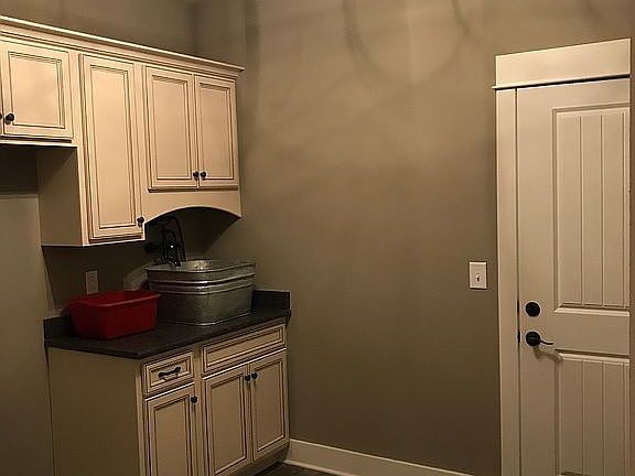 Mud and Laundry Room