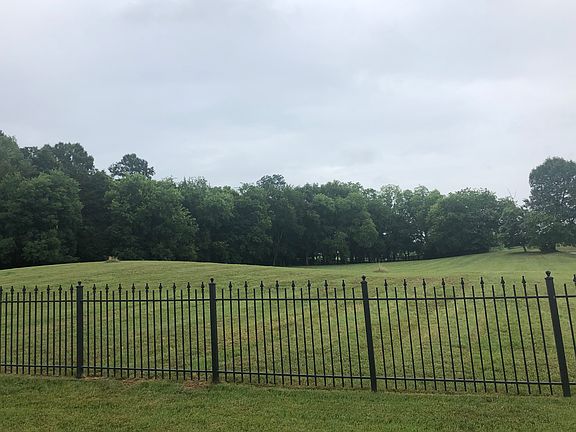 4th image of 250 Viking Way