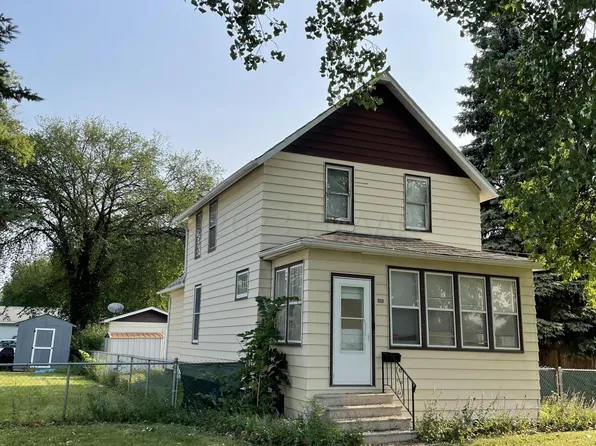1009 11th Ave N, Fargo, ND 58102