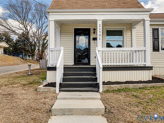 3rd image of 21501 W Jackson St