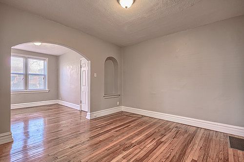 2nd image of 4982 Miami St APT 2W