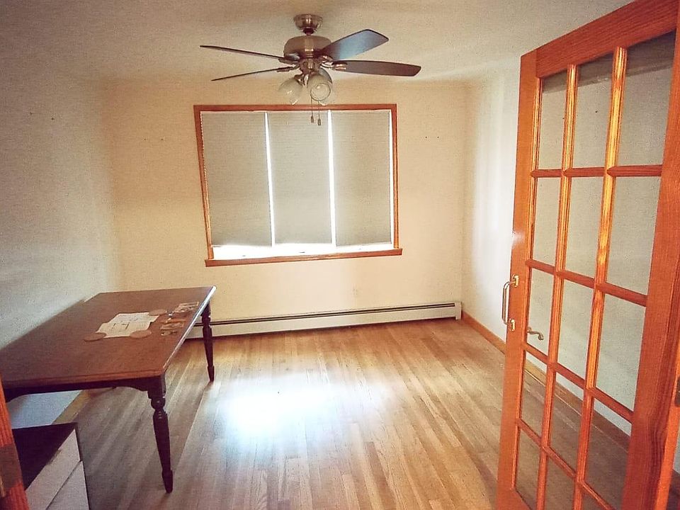 2nd image of 39 Garretson Ave Floor 1