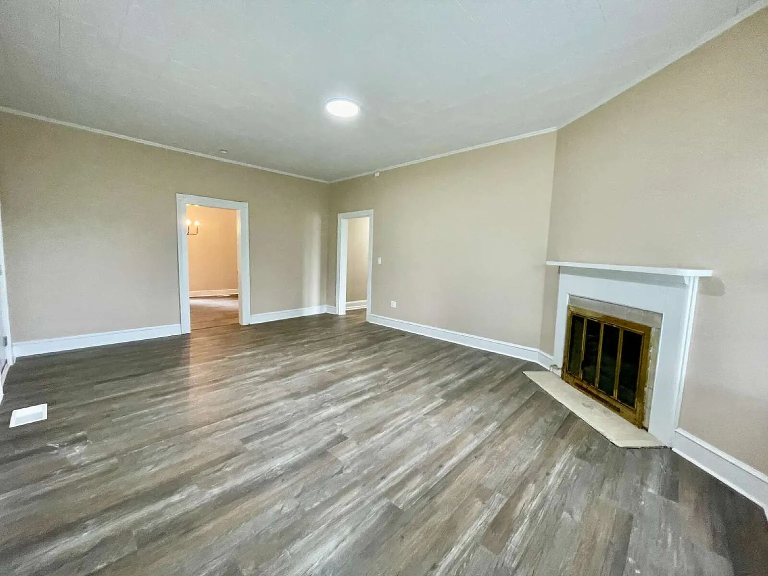 4 bed, 2.5 bath, $1,725 — Photo 2