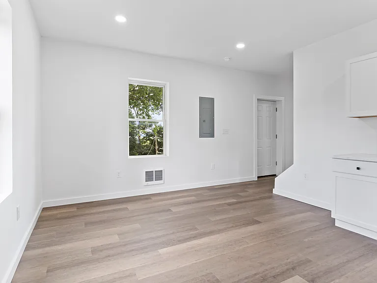 51 S Harrisburg St #3 — Photo 5