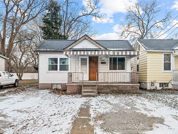 2nd image of 7005 Vivianna St
