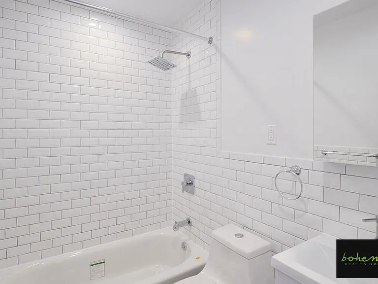 2234 1st Ave #5 — Photo 3