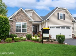 1639 Colchester Ln, Aurora, IL 60505