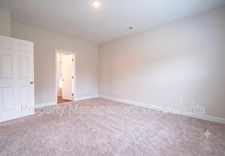 330 Creek Grove Ave — Photo 19