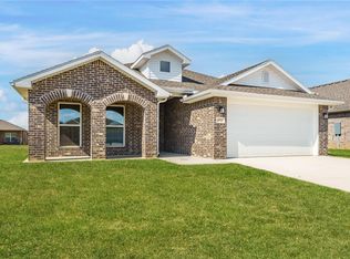 1712 Ferguson St, Pea Ridge, AR 72751