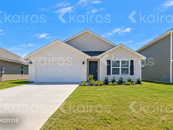 220 Monarch Ln
