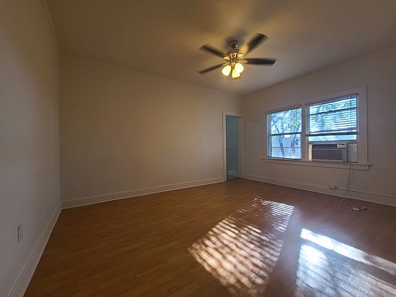 4th image of 802 Hilldale Ave APT 6