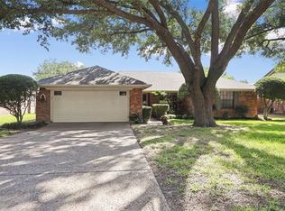 1107 Stonelake Dr, Cleburne, TX 76033