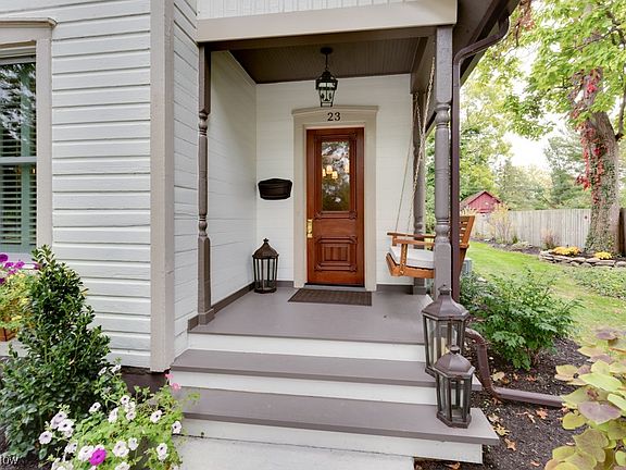 3rd image of 23 N Oviatt St