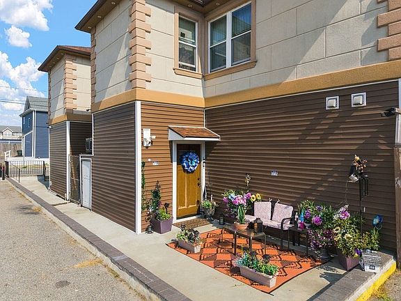5th image of 483-491 Brayton Ave
