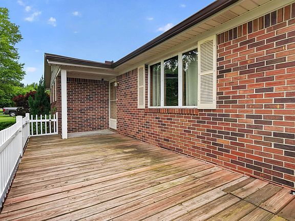5th image of 4231 N Sherry Dr