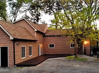 3185 Shimmons Rd, Auburn Hills, MI