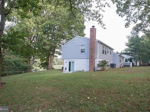 3rd image of 35759 Aviation Yacht Club Rd