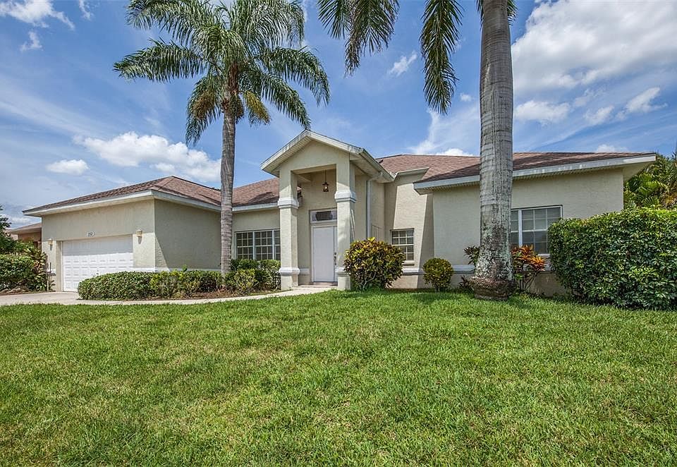 1st image of 252 Rotonda Cir
