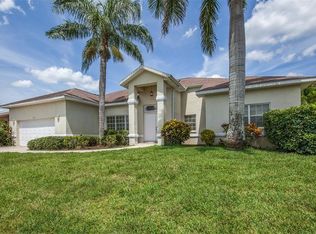 252 Rotonda Cir, Rotonda West, FL 33947