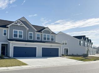 Clear Lake Reserve Townhomes, Pooler, GA 31322