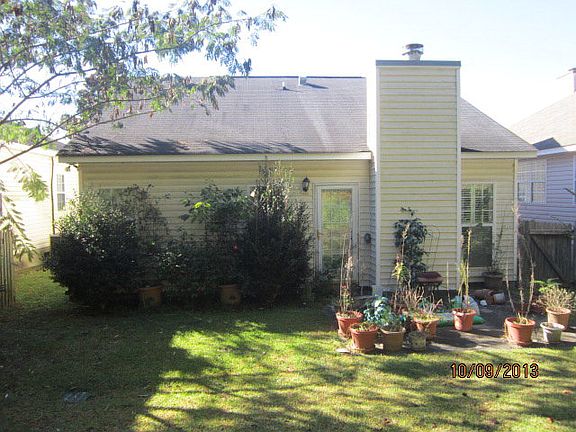 2nd image of 131 Hammond Place Cir