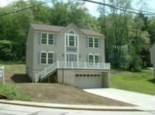 636 Filmore Rd, Pittsburgh, PA 15221