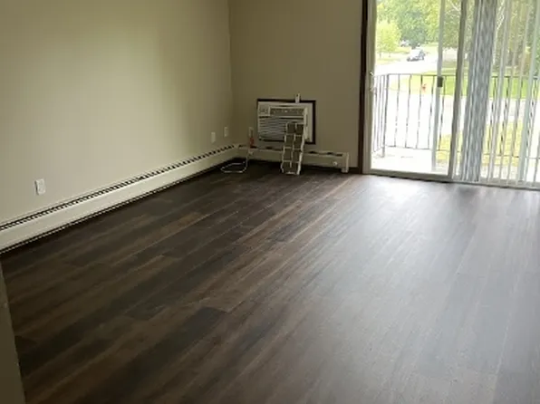 313 Higgins Dr, Evansville, WI