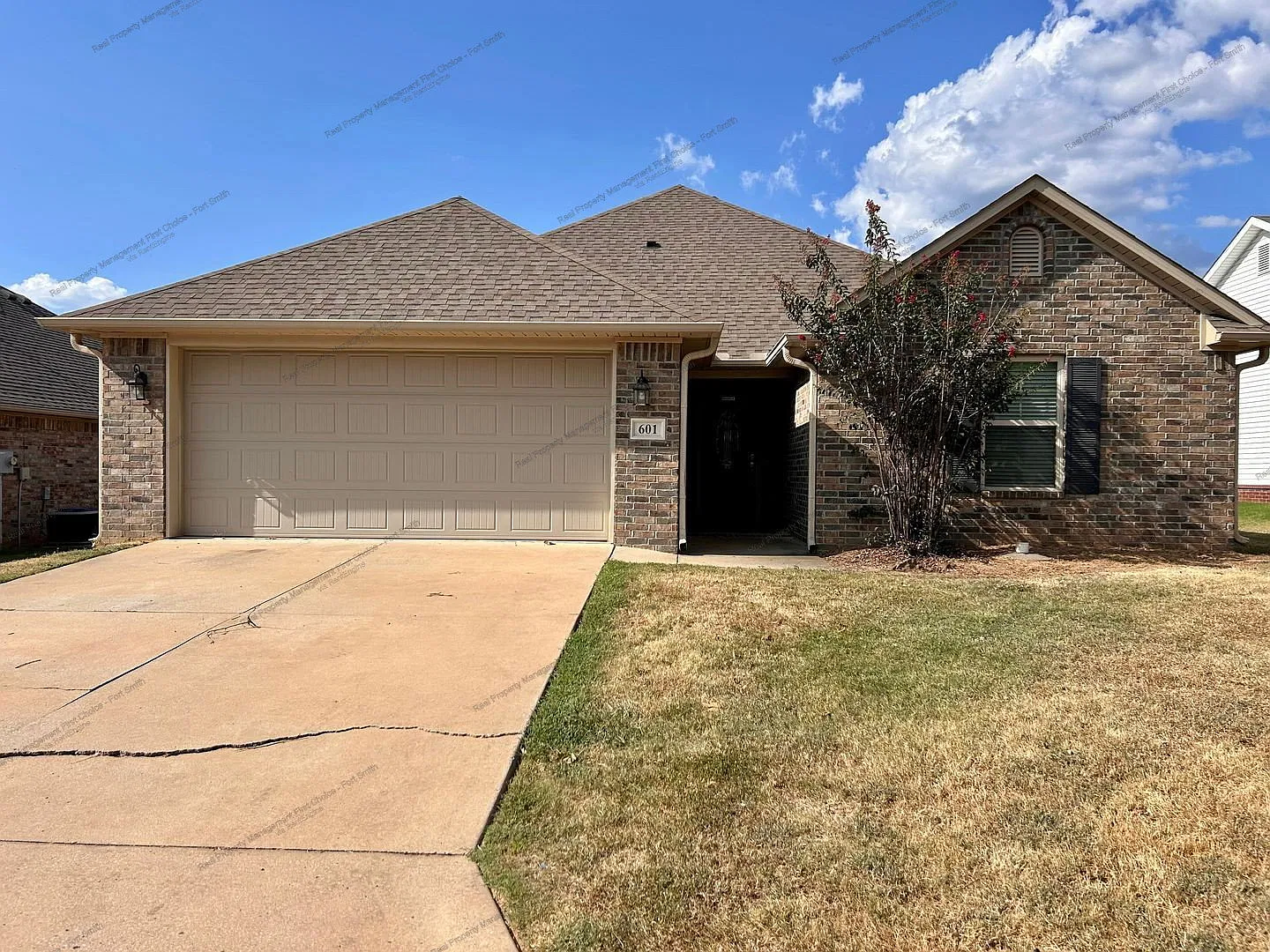3 bed, 2.0 bath, 1614 sqft, $1,650 — Photo 1