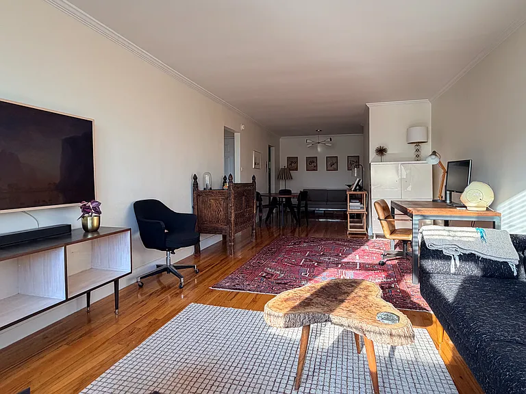 415 Argyle Rd #6R — Photo 8