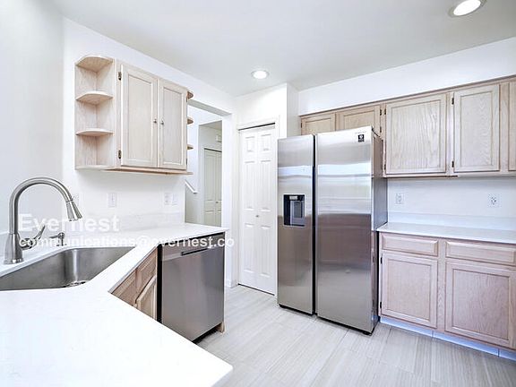 2nd image of 4123 Fieldstone Dr