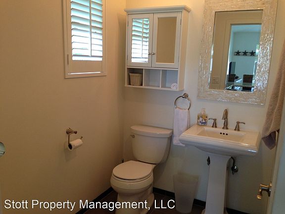 3rd image of 865 Kainui Dr #B