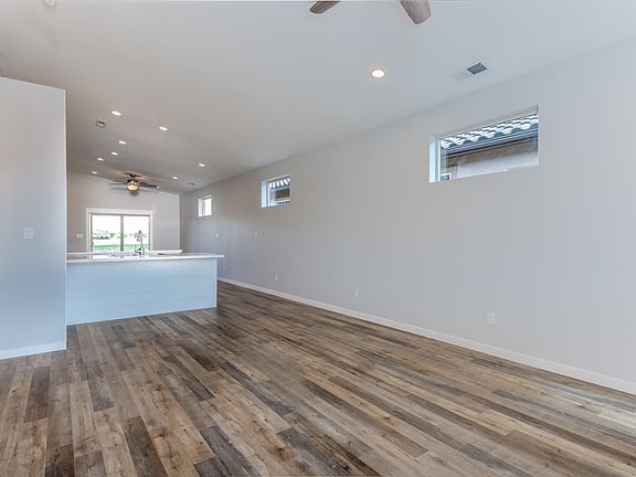 5th image of 215 Dry Mesa Dr