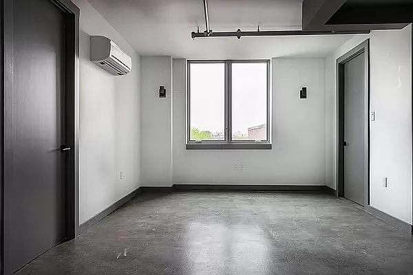 Rented by Brooklyn Group | media 21