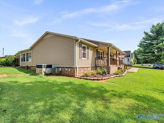 5th image of 18692 Sulphur Creek Dr N