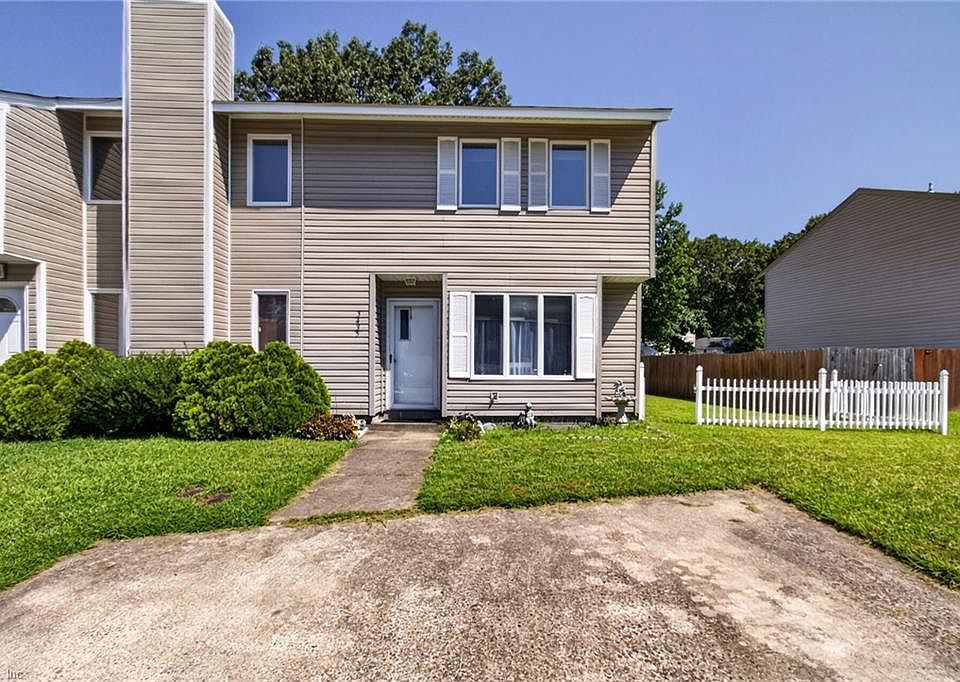 1st image of 3435 Bruin Dr
