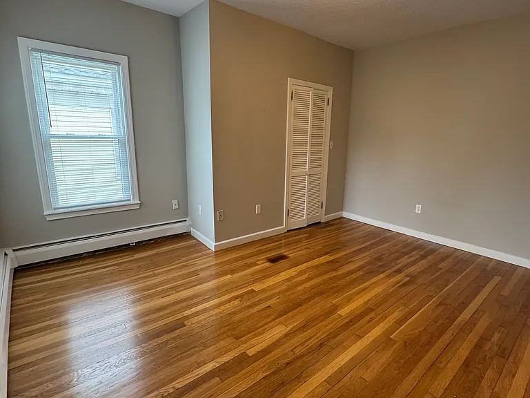19 Everett Ave #2 — Photo 12
