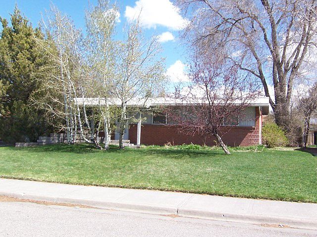 1st image of 526 Sykes Dr