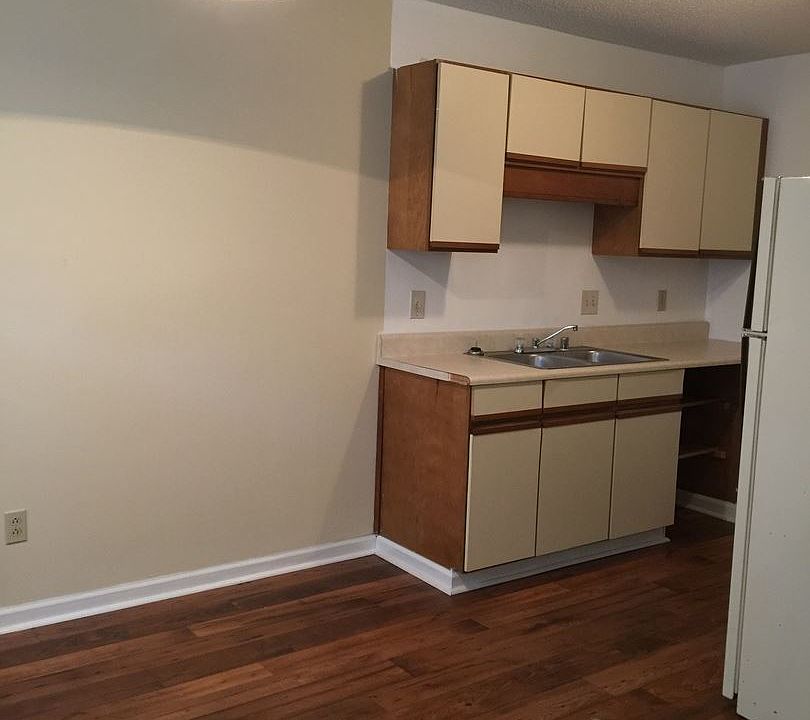 2nd image of 4426 Torrance Dr NW APT 14