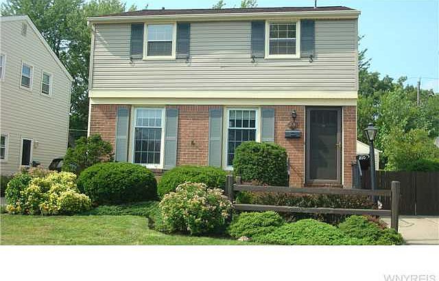 1st image of 210 Abbington Ave