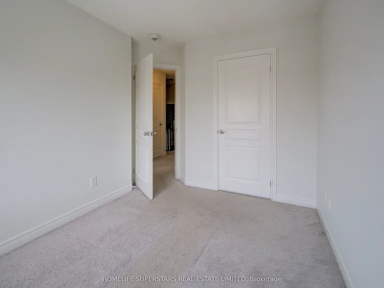 9 Aspen Hills Rd #40 — Photo 33