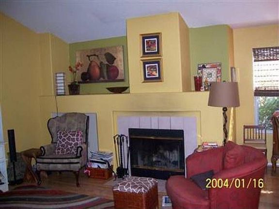 4th image of 1100 Sandy Creek Dr