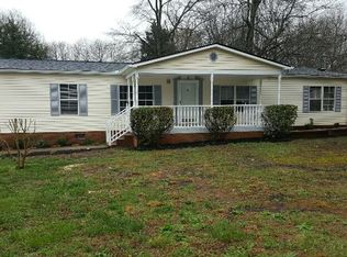 12 Fieldmont Cir, Simpsonville, SC 29681