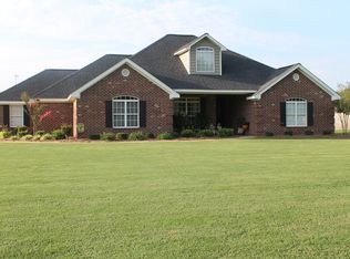 138 Rivendale Dr, Columbus, MS 39702