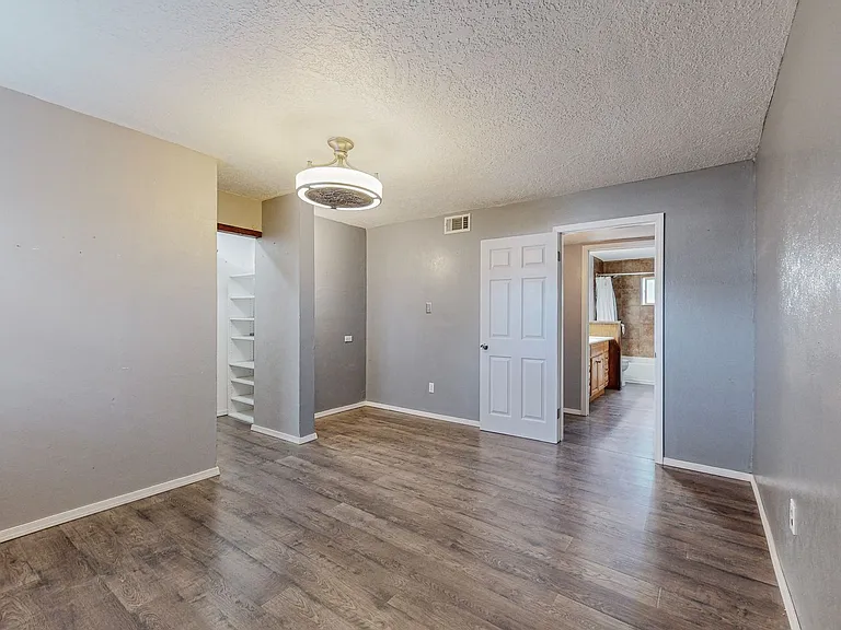 2830 Floral Rd NW — Photo 4