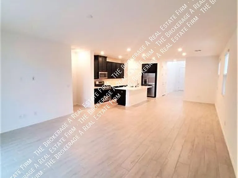 6858 Greensmen Ave — Photo 3