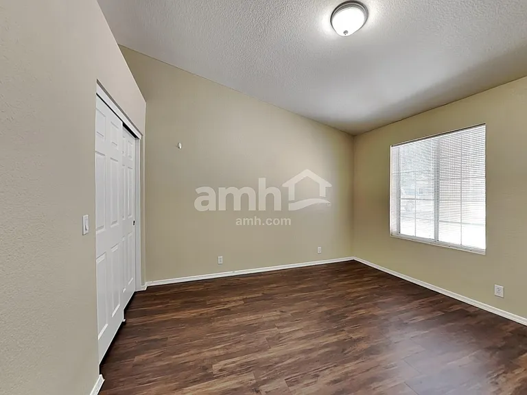 2312 E Lockwood St — Photo 12