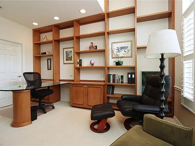 5901 Ashford Ln — Photo 21