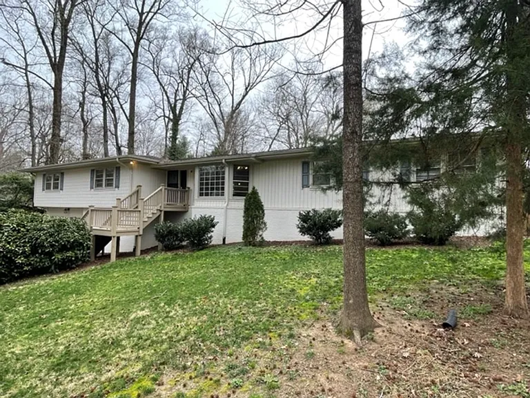 6412 Johnsdale Rd — Photo 2